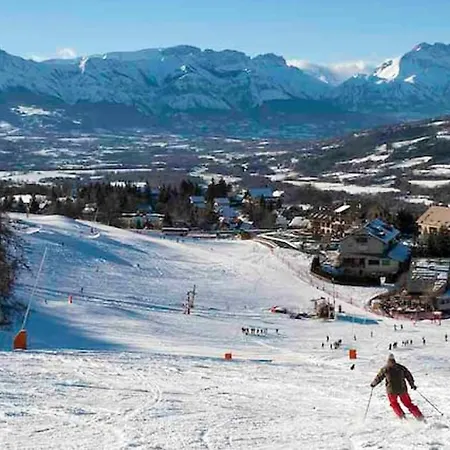 Horská chata A Avec Vue Sur La Montagne Saint-Leger-les-Melezes